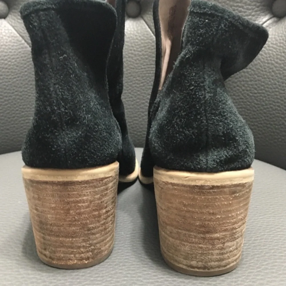 Hinge Suede Chunky Stacked Wood Heel Booties 9.5M